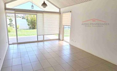 Se Arrienda Amplia y Hermosa casa en Exclusivo Condominio San Alfonso, comuna de Limache.