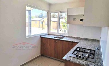 Se Arrienda Amplia y Hermosa casa en Exclusivo Condominio San Alfonso, comuna de Limache.