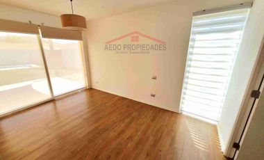 Se Arrienda Amplia y Hermosa casa en Exclusivo Condominio San Alfonso, comuna de Limache.