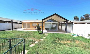 Se Arrienda Amplia y Hermosa casa en Exclusivo Condominio San Alfonso, comuna de Limache.