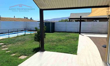 Se Arrienda Amplia y Hermosa casa en Exclusivo Condominio San Alfonso, comuna de Limache.