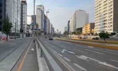 Venta de terreno para proyecto inmobiliario en Paseo de la República en Miraflores