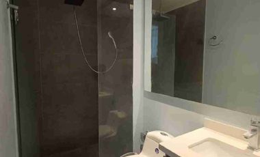 ARRIENDO APARTAMENTO DE UNA HABITACIÓN SIN MUEBLES.