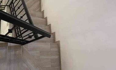 VENTA DE CASA ZONA CONSULADO