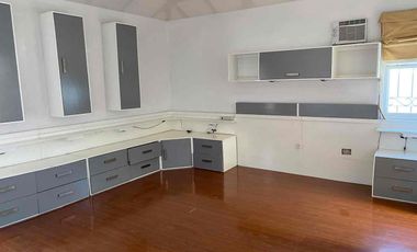 VENTA DE CASA ZONA CONSULADO