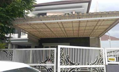 Disewakan Rumah full furnished di graha family Surabaya