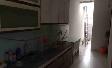 Disewakan Rumah full furnished di graha family Surabaya