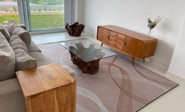 VILA DESAINER IKONIK DENGAN PEMANDANGAN LAUT 180°