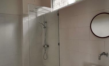 VILA DESAINER IKONIK DENGAN PEMANDANGAN LAUT 180°