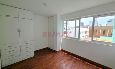 Departamento en venta en Av. José Pardo – Miraflores | 155 m² remodelado con estacionamiento 🏡✨