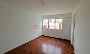 Departamento en venta en Av. José Pardo – Miraflores | 155 m² remodelado con estacionamiento 🏡✨