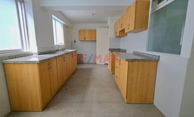 Departamento en venta en Av. José Pardo – Miraflores | 155 m² remodelado con estacionamiento 🏡✨