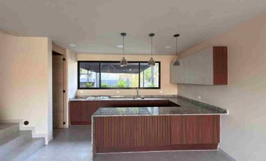 Casa en RENTA en la Ciudad de Puebla, San Andrés Cholula, Zona Périferico con Atxlixcayotl