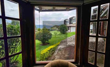 Exelente Oportunidad en Venta 
Tumbaco Sector San Jose de la Viña Terreno con casa + Suite
Dentro de Urbanización Privada .