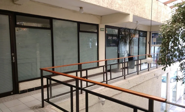 Local Comercial en Venta en Plaza Comercial