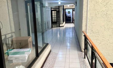 Local Comercial en Renta en Plaza Comercial – Gran Flujo de Clientes