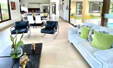 VENDO CASA EN EL CONDOMINIO CAMPESTRE ENTRELAGOS