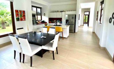 VENDO CASA EN EL CONDOMINIO CAMPESTRE ENTRELAGOS