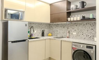 RUSH SALE: Fully Furnished Sea View Studio w/ Balcony – Near Airport & Mall Saekyung Looc, Lapu-Lapu City
