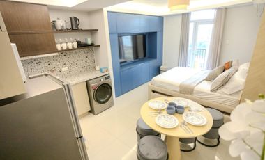 RUSH SALE: Fully Furnished Sea View Studio w/ Balcony – Near Airport & Mall Saekyung Looc, Lapu-Lapu City