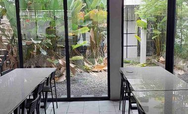 DISEWAKAM TEMPAT USAHA COCOK BUAT RESTO, CAFE, COFFE SHOP, KLINIK LOKASI SANGAT STRATEGIS SURABAYA BARAT