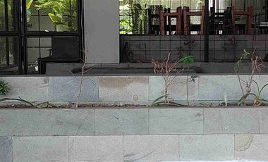 DISEWAKAM TEMPAT USAHA COCOK BUAT RESTO, CAFE, COFFE SHOP, KLINIK LOKASI SANGAT STRATEGIS SURABAYA BARAT