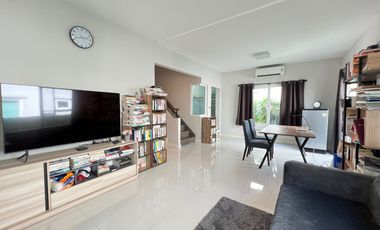 Single house for sale MANTANA Onnut-Wongwaen5 village, plot near clubhouse, 3 bedrooms, near Mega Bangna