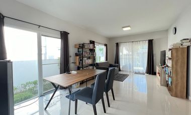 Single house for sale MANTANA Onnut-Wongwaen5 village, plot near clubhouse, 3 bedrooms, near Mega Bangna