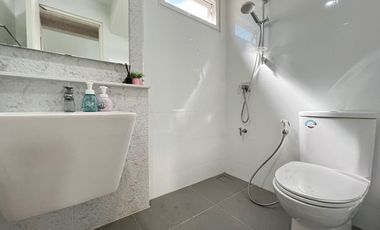 Single house for sale MANTANA Onnut-Wongwaen5 village, plot near clubhouse, 3 bedrooms, near Mega Bangna