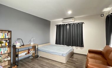 Single house for sale MANTANA Onnut-Wongwaen5 village, plot near clubhouse, 3 bedrooms, near Mega Bangna