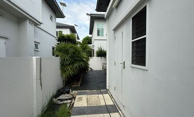 Single house for sale MANTANA Onnut-Wongwaen5 village, plot near clubhouse, 3 bedrooms, near Mega Bangna