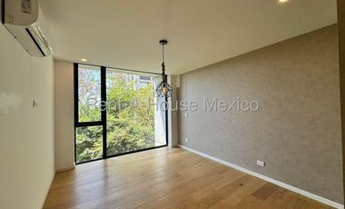 RENTA. Santa Fe Juriquilla - Departamento en planta baja con 3 recámaras y cuarto servicio