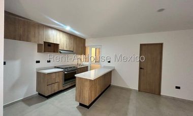 RENTA - Villas del Refugio. Departamento de 2 recámaras con amenidades
