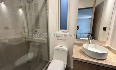 RENTA - Villas del Refugio. Departamento de 2 recámaras con amenidades