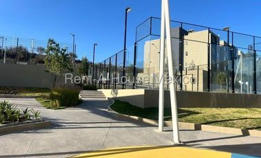 RENTA - Villas del Refugio. Departamento de 2 recámaras con amenidades