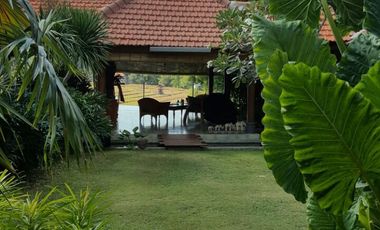 VILLA READY UNIT SEMI FURNISH KAWASAN PREMIUM DI AREA UMALAS BUMBAK