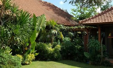 VILLA READY UNIT SEMI FURNISH KAWASAN PREMIUM DI AREA UMALAS BUMBAK