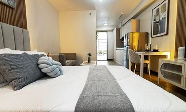 Modern studio with Ocean view condo in Prime Mactan Location