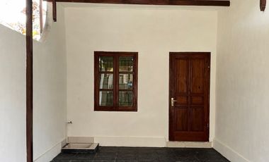 FOR SALE RUMAH SIAP HUNI MINIMALIS KAWASAN KEROBOKAN  AMAN TIDAK BANJIR