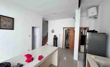DIJUAL RUMAH 2 LT MODERN MINIMALIS DI UNGASAN SIAP HUNI