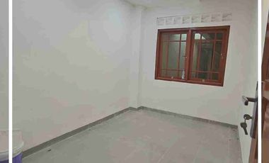 [FULL RENOVASI] Rumah 3 Lantai Dekat Kemang Pratama, Rawalumbu, Bekasi Timur