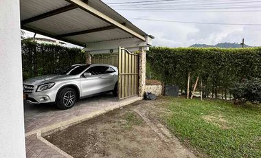 🏡 FINCA DISPONIBLE PARA RENTA
📍 Santa Rosa de Cabal – Sector Los Jazmines