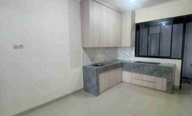 RUMAH RAPI SIAP HUNI DALAM CLUSTER CASA JARDIN RESIDENCE JAKARTA BARAT