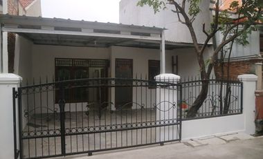 Dikontrakkan Rumah Tidak Berperabot di Cakung Jakarta Timur