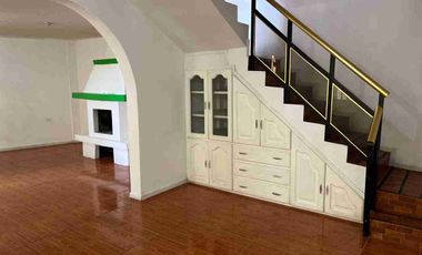 CASA EN VENTA, SECTOR HOSPITAL DEL SUR, 182M2, 3 HABITACIONES SIN ESTACIONAMIENTO