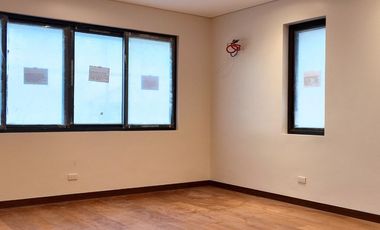 Acropolis House for Sale! Quezon City