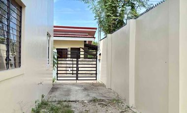 2 Story House and Lot Inside Subdivision