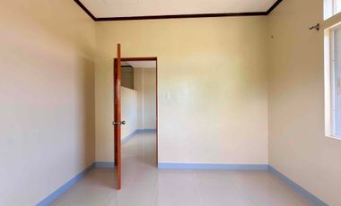 2 Story House and Lot Inside Subdivision