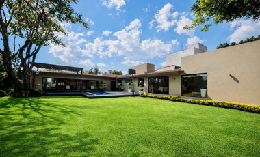 Casa Premiun de Revista, Gran Jardín, Terraza con Chimenea.