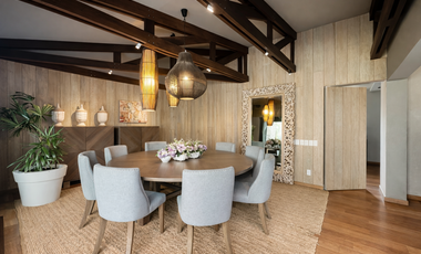 Casa Premiun de Revista, Gran Jardín, Terraza con Chimenea.